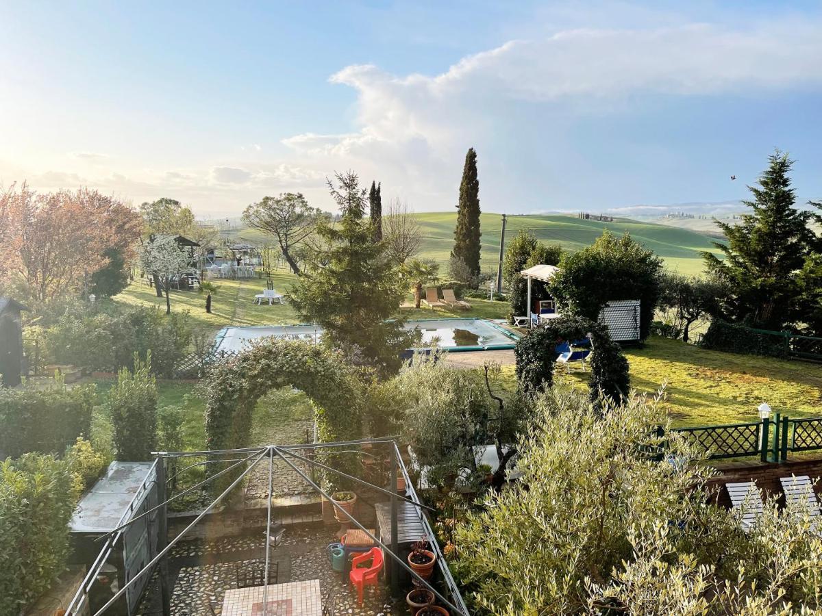 Appartamento Con Piscina E Giardino A Siena Exterior photo