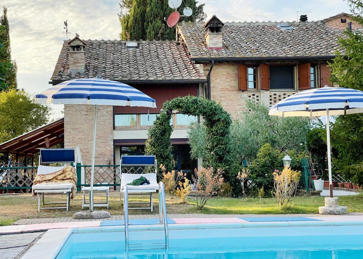 Appartamento Con Piscina E Giardino A Siena Exterior photo
