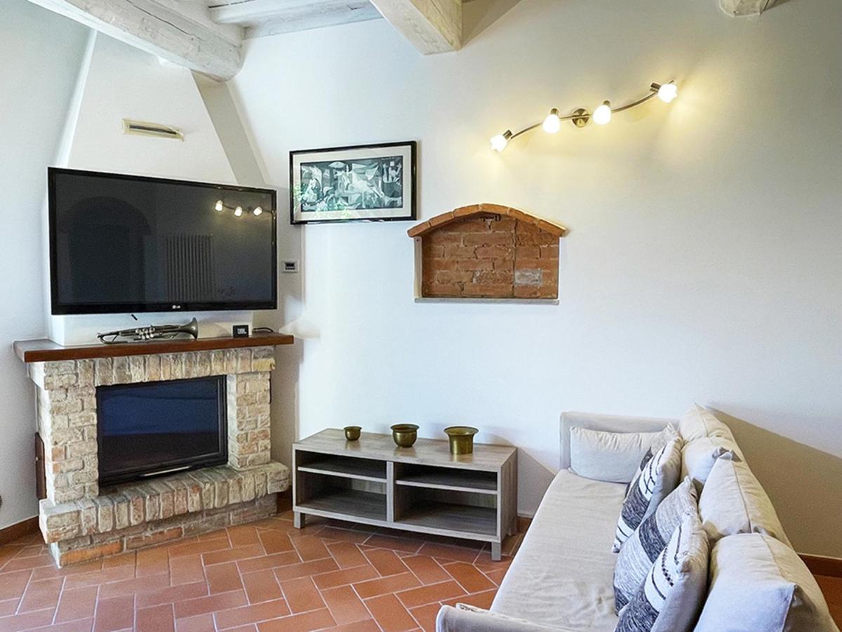 Appartamento Con Piscina E Giardino A Siena Exterior photo